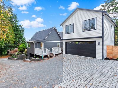 10813 24th Avenue NE