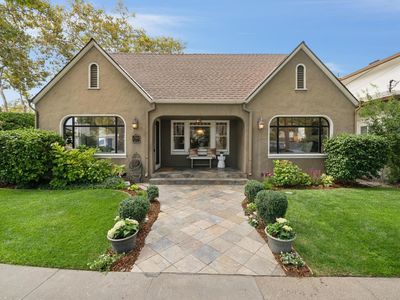 1595 Sierra Ave