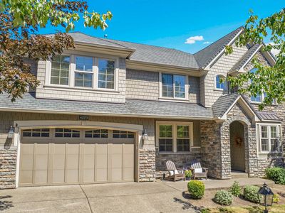 4823 Ireland Ln