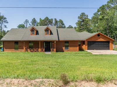 153 Golden Ln