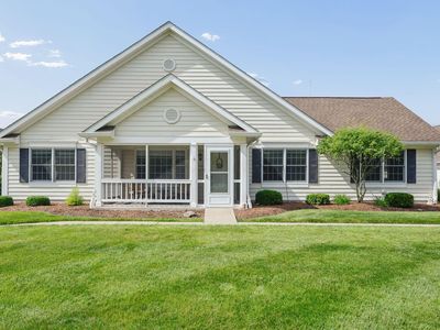 6667 Henschen Cir