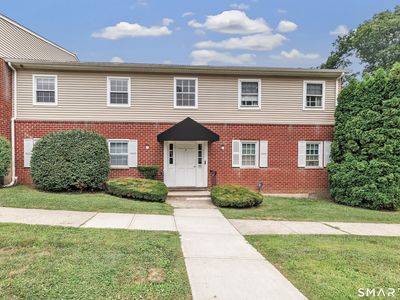 50 Greenhouse Road #2C