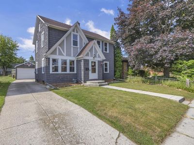 1339 Main AVENUE