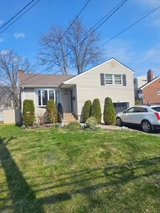 1609 Central Ave