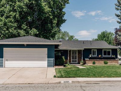 2395 Lexington Way