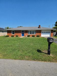 817 Maplewood Dr