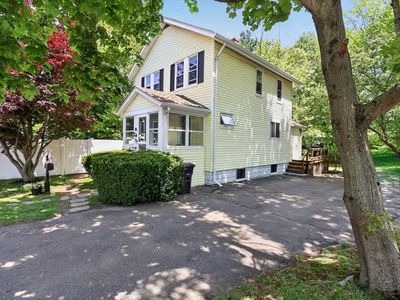 116 Thicket St