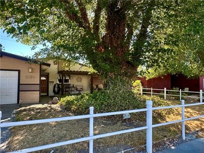 2104 Valley Dr