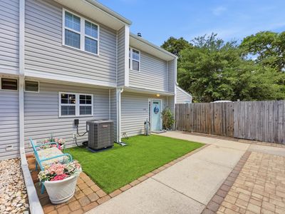 604 36th Ave. N #604-D