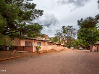 125 SUGARLOAF Street #5-8