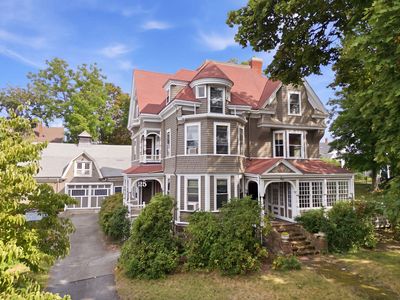 Property at 25 Avon St, Wakefield, MA