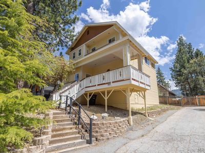1047 Butte Ave