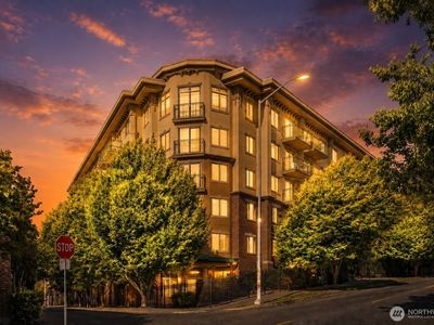 700 E Denny Way #603