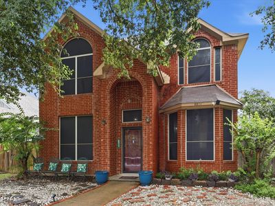 6517 White Oak Dr