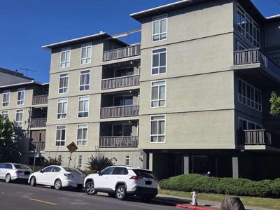 350 Perkins St APT 304