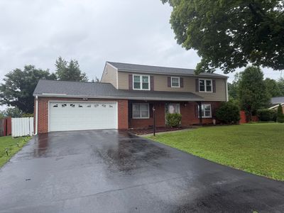 5240 Luwana Dr