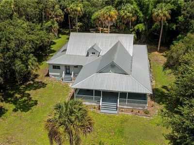 160 Curry St