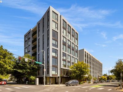 12 NE Fremont St Unit 2W