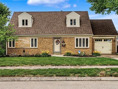 3904 Villanova Dr