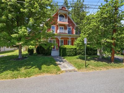 10 West Street