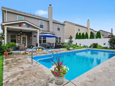 2925 Hen Brook Dr