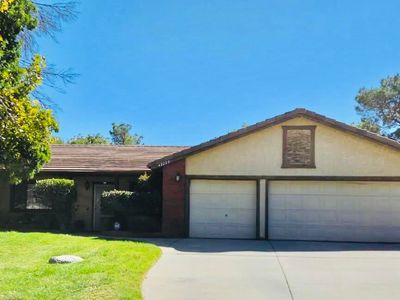 42220 Woodstone Ln