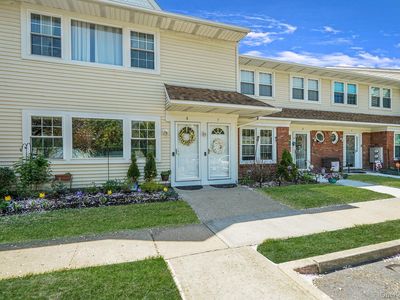 8 Gazebo Lane #8