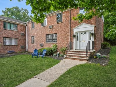 28A Troy Dr