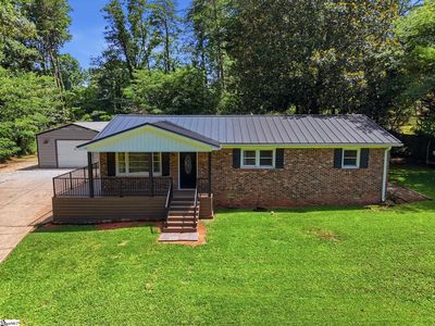 30 Dogwood Dr