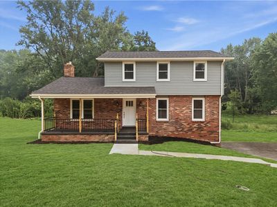 107 Colonial Way