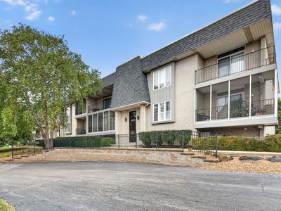 15751 Ravinia Ave Unit 2N