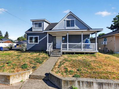 1203 E Broad Ave