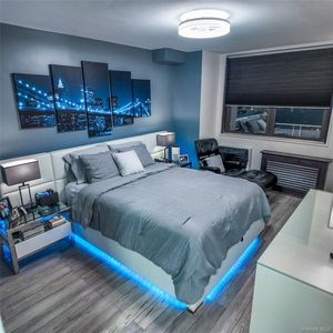 1966 Newbold Avenue #904