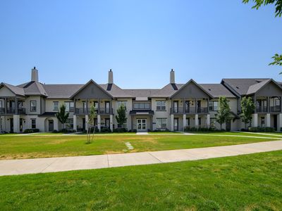4929 W Tydeman Way #210