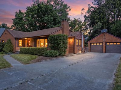 2678 Valley Dr