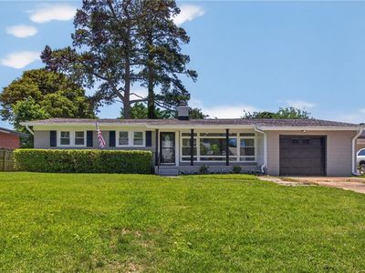 3733 Virginius Dr