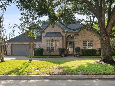 1030 Clubhouse Dr