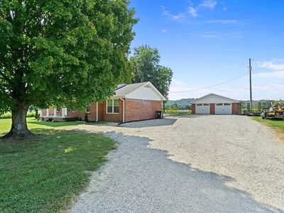 723 Highway 3199