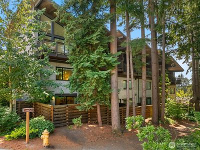 203 Madrona Way NE #F-1