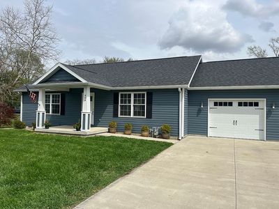 Property at 404 S Sycamore St, Gaston, IN