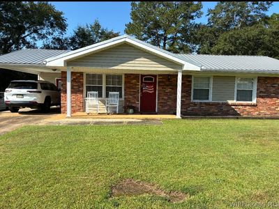 912 E Roy Parker Rd