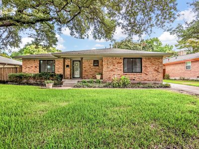 2510 Pinebluff Dr