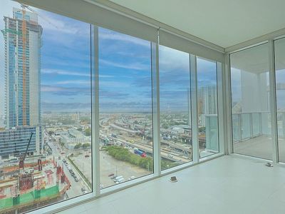 1040 Biscayne Boulevard #1406