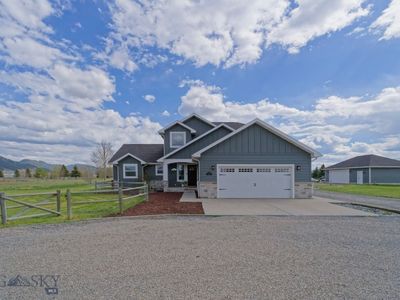 88 Caspian Ln