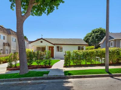 120 W Ellis Ave
