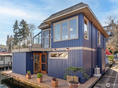 3110 Portage Bay Place E #C