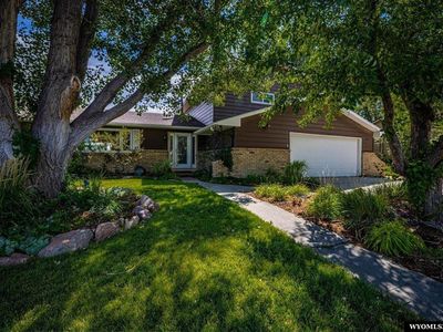 1541 Kingsbury Dr