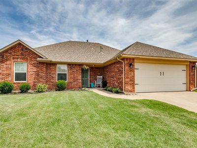 700 Dana Dr
