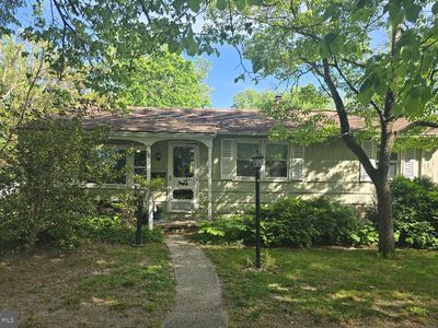 544 Saint Louis Ave