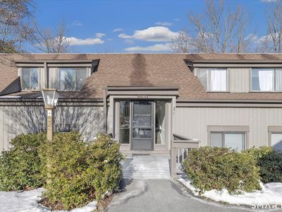 73 Heritage Village #B